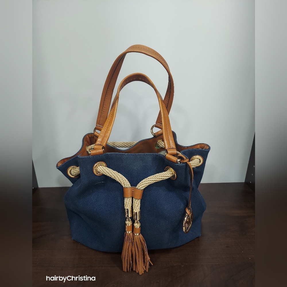 Michael kors shoulder bag